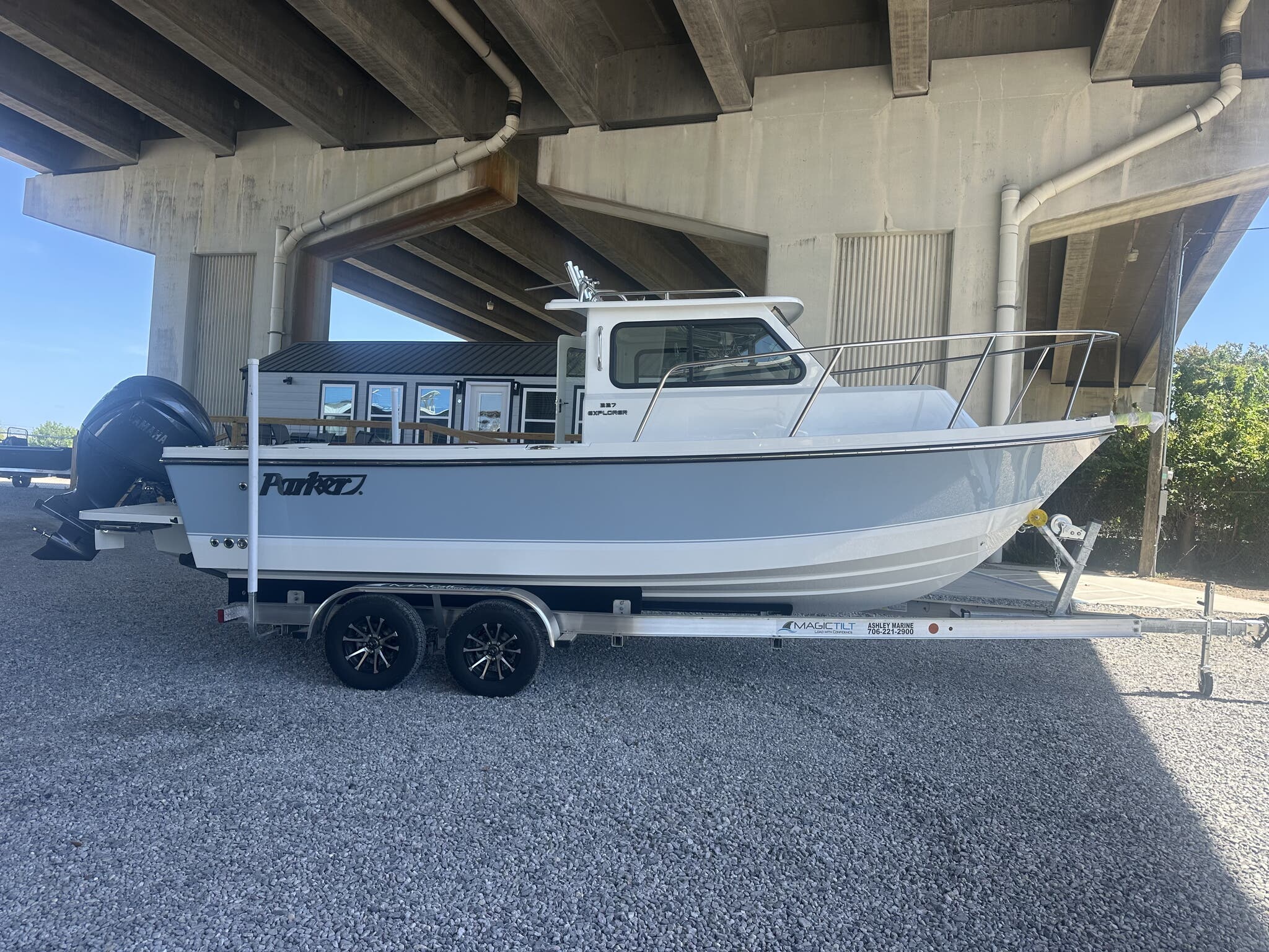 New 2026 Parker 227 Explorer WITH AC AND SEAKEEPER RIDE, 31907