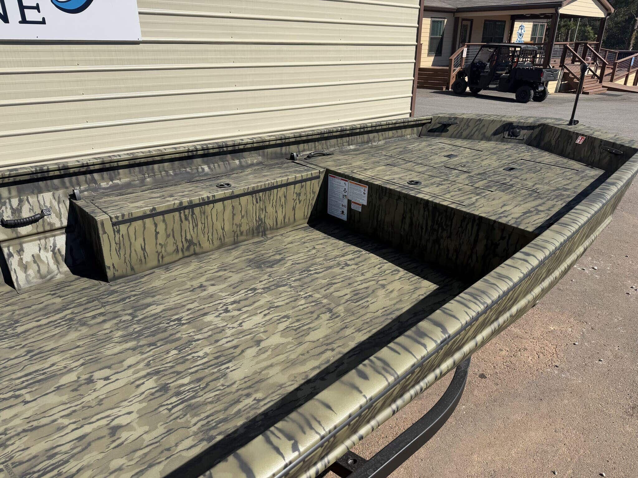 New 2026 Lowe Roughneck 1860DLX, 36874 Salem - Boat Trader