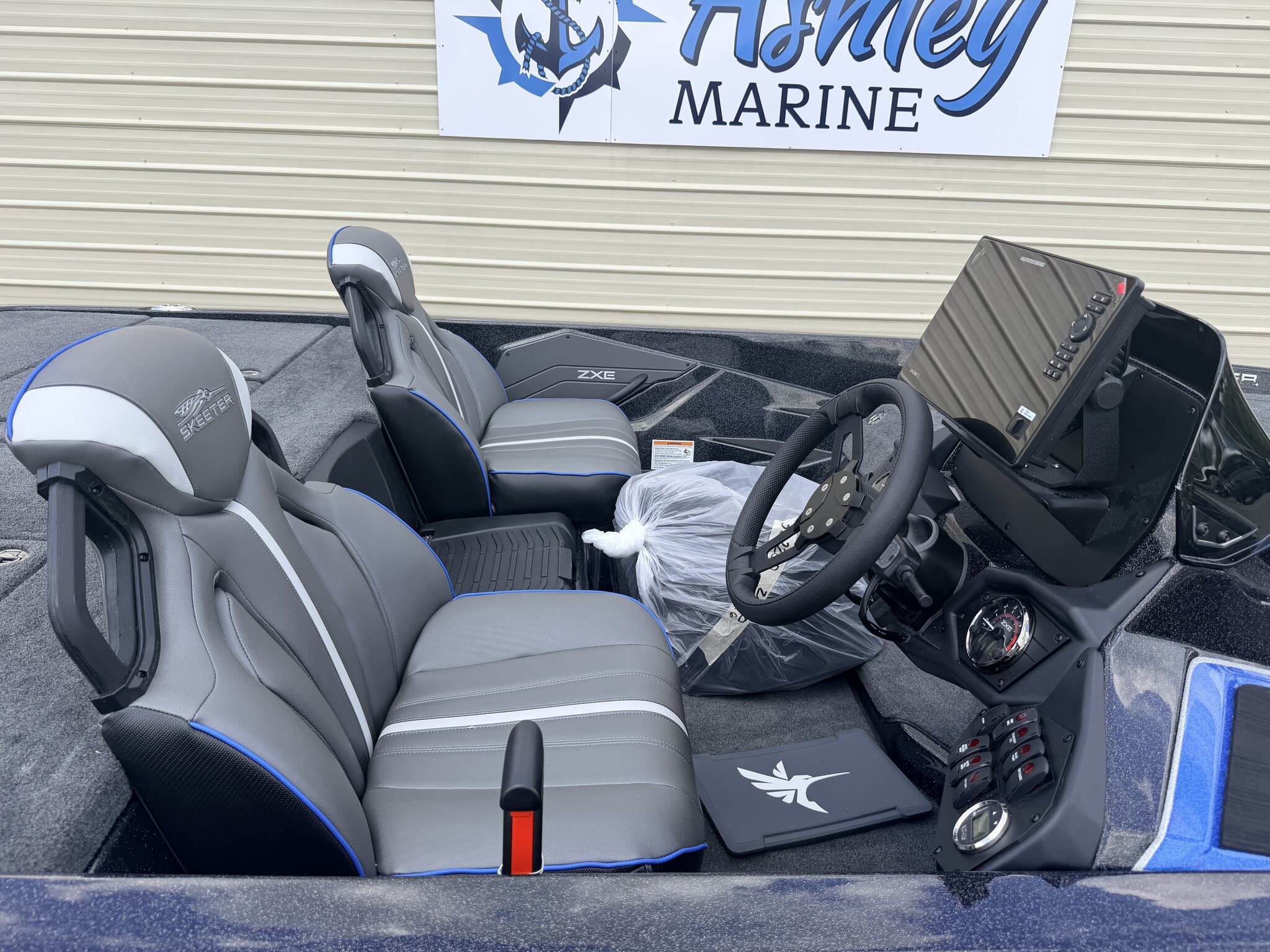 ME　 エッジボード　レールがエッジになってます。 New 2026 Skeeter ZXE20 ULTREX QUEST UPGRADE, 32439 Freeport - Boat