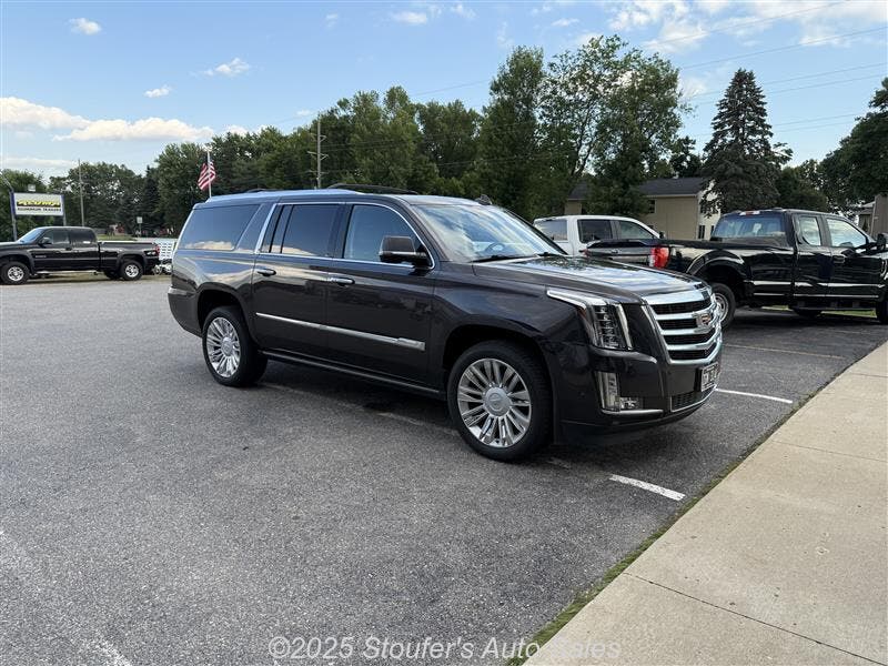 2017 Cadillac Escalade ESV Premium Luxury photo 10