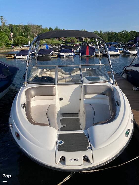 Email now about this Ski & Wakeboard - 2010 Yamaha AR210! Slide #1