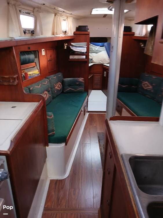 Email now about this Cruiser - 1983 Hinterhoeller Niagara 35! Slide #3