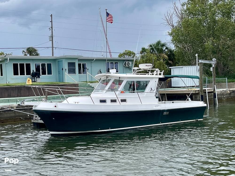 Email now about this Express Cruiser - 2007 Albin 28 Tournament Express Flush Deck! Slide #1