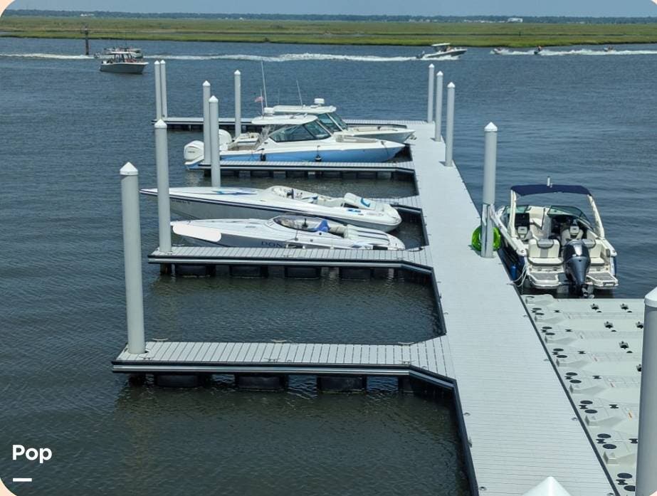 High Performance - 2004 Donzi 22 ZX | Motor & Keel