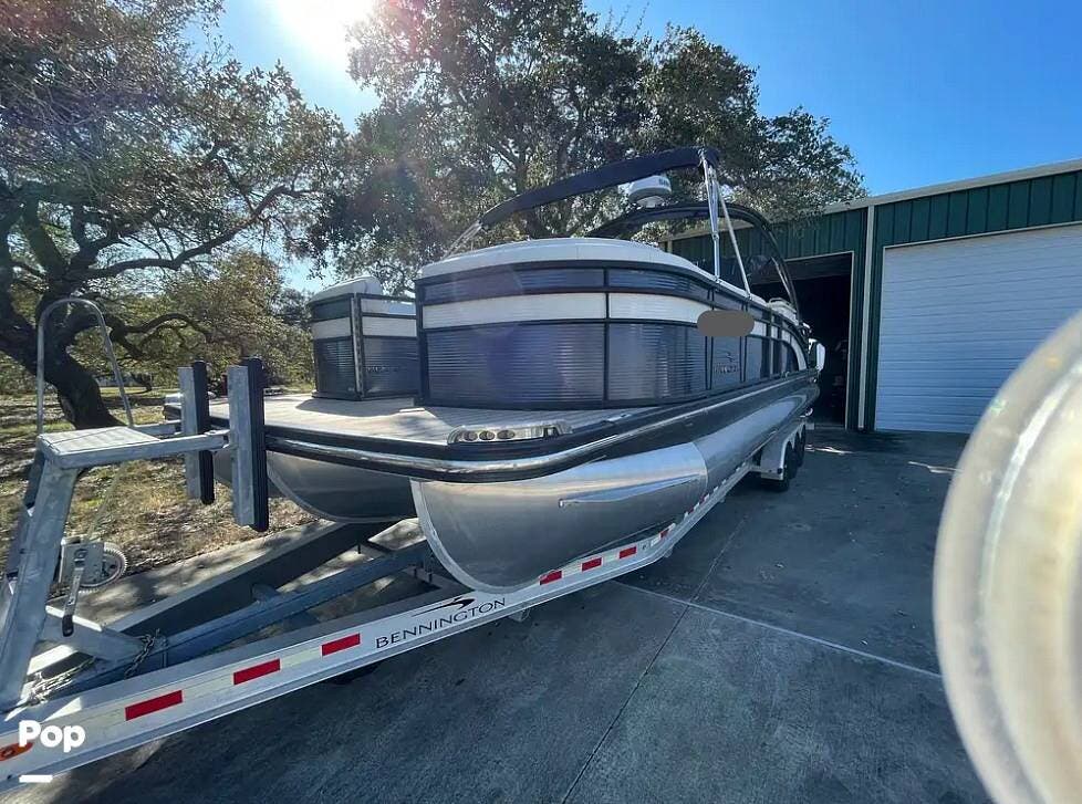 Email now about this Pontoon - 2019 Bennington 30-RSR! Slide #4