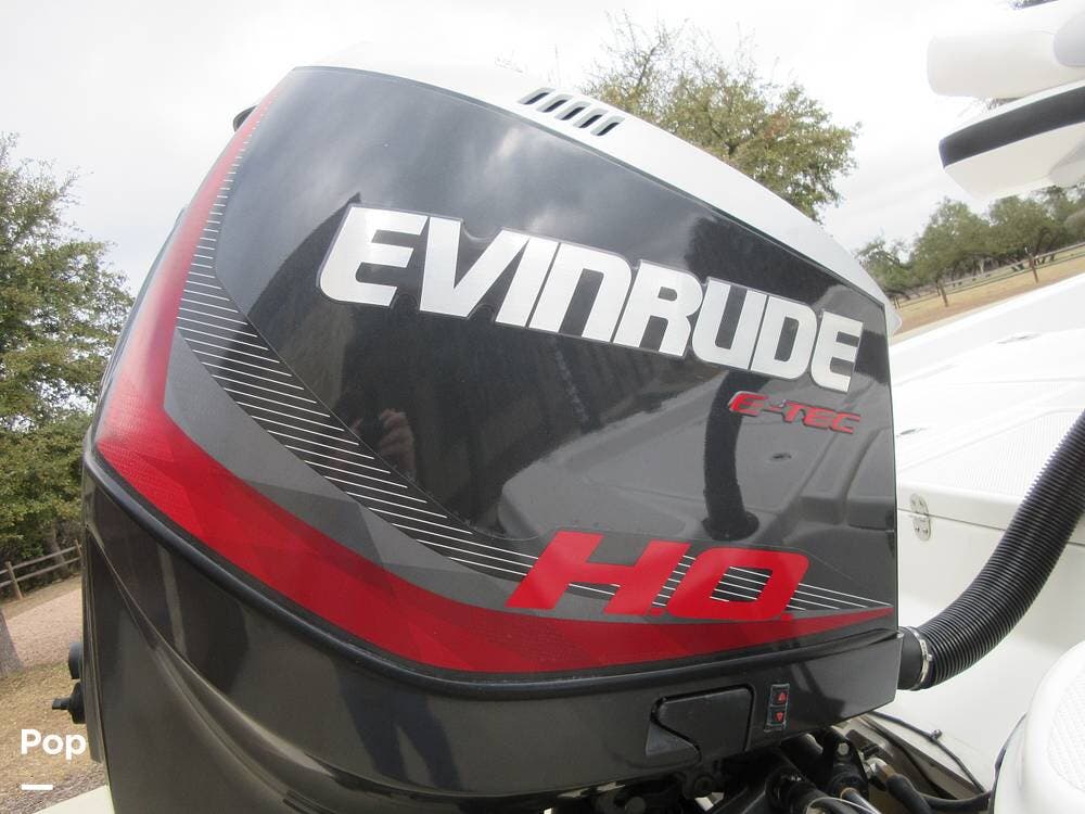 Email now about this Bay Boat - 2015 Epic 25SC! Slide #4