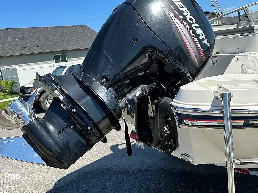 Email now about this Bowrider - 2017 Stingray 214LR! Slide #4