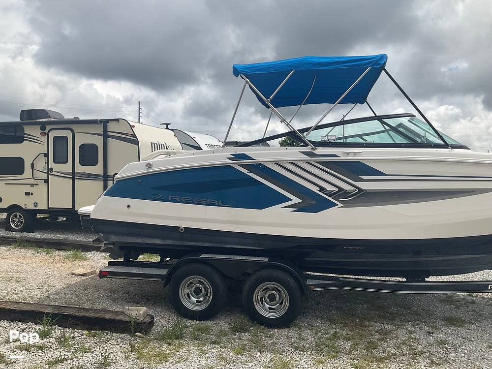 Email now about this Deck Boat - 2016 Regal FasDeck 22 ESX! Slide #3