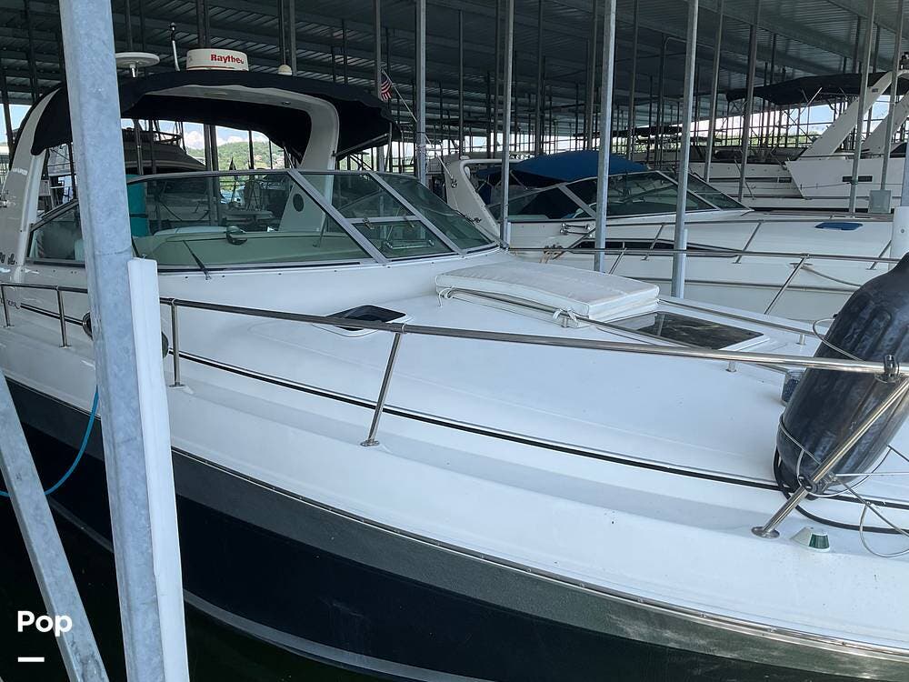 Email now about this Express Cruiser - 1998 Sea Ray Sundancer 310! Slide #2