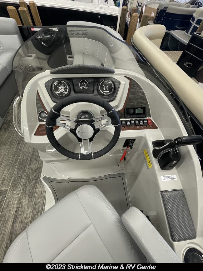 Crest Pontoons Classic Platinum 220 SLS Seneca South Carolina South