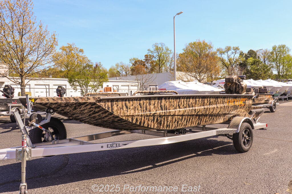 2025 Excel 1754 SHALLOW WATER V FRONT F4