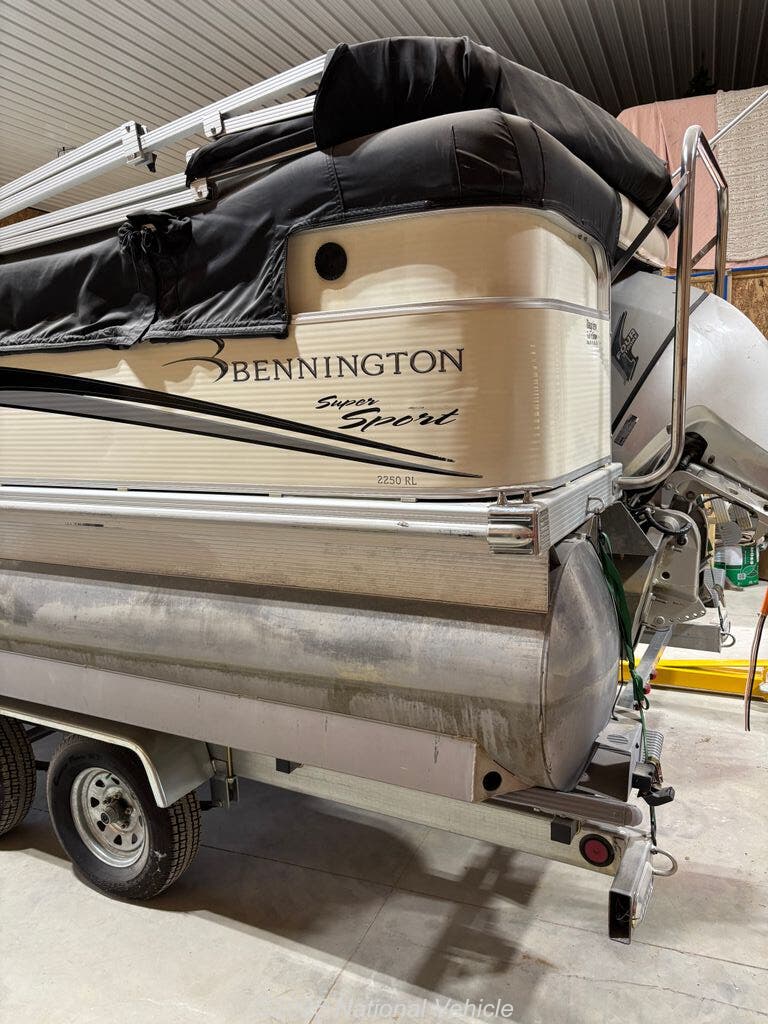 2007 Bennington Pontoon
