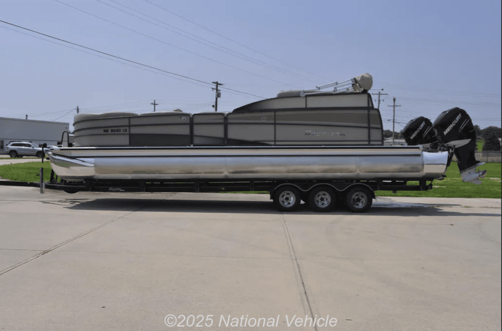 2014 Premier Grand View 290