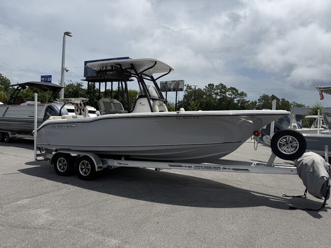 2025 Everglades 273 CC