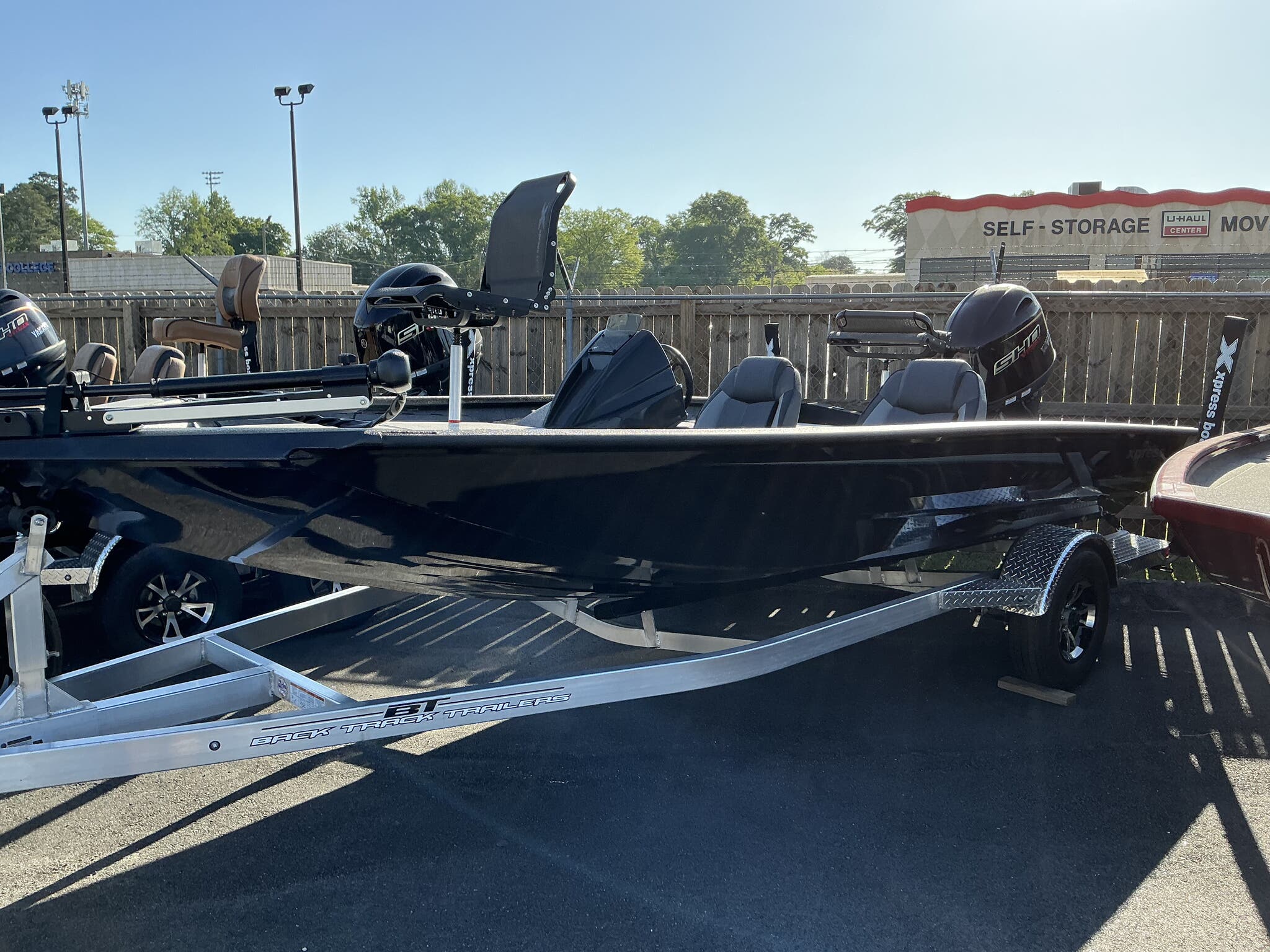 2025 Xpress Hyper-Lift Series H18 CRAPPIE MODEL