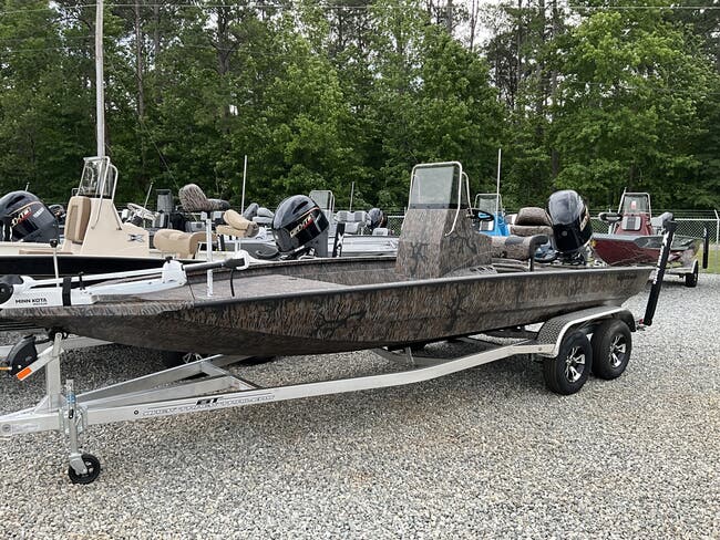 2026 Xpress Hyper-Lift Bay Series 210 BAY-175 HP
