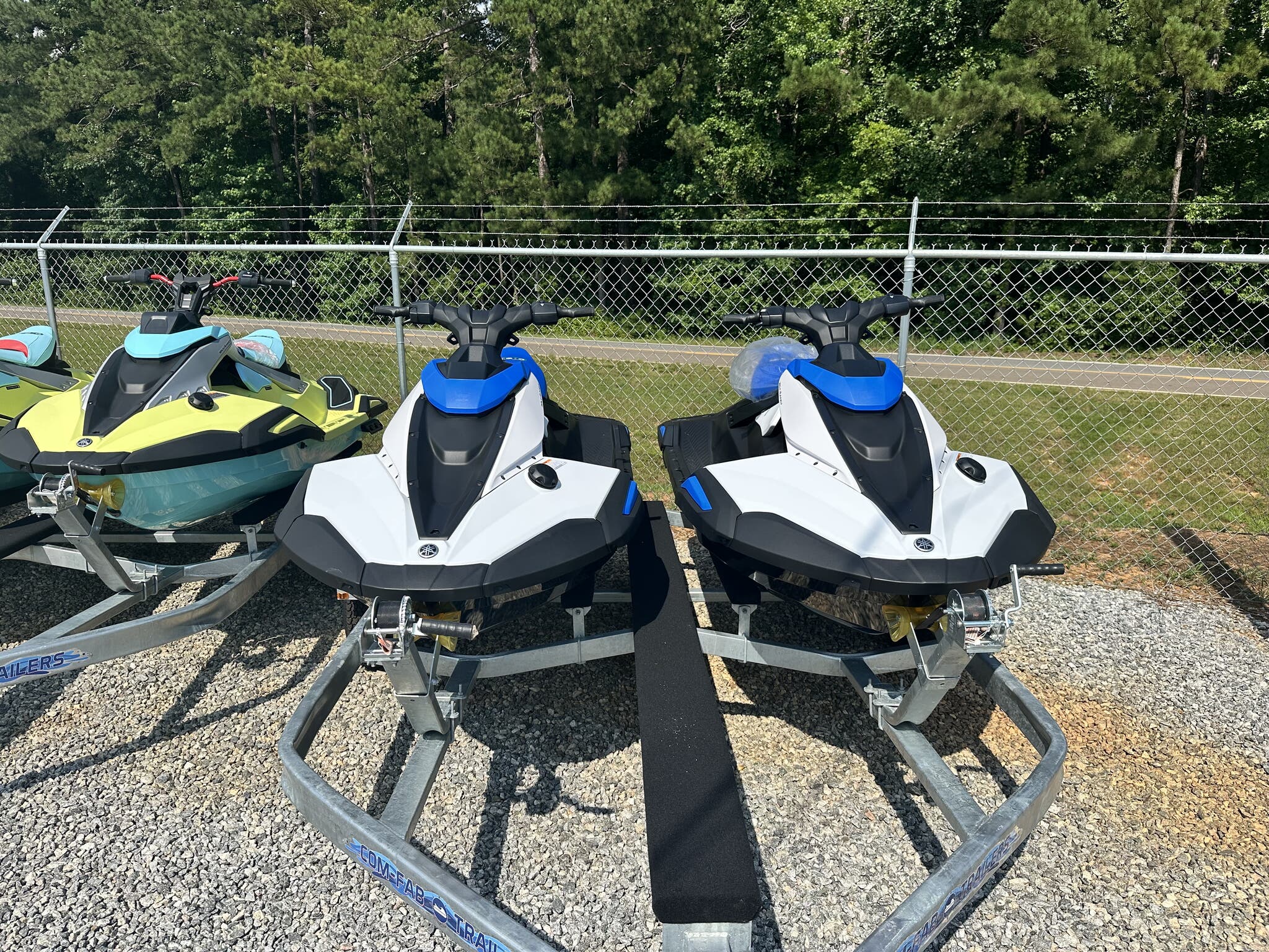 Email now about this PWC - 2025 Yamaha WaveRunner JetBlaster Base! Slide #3