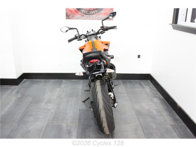 2023 KTM Duke