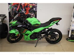 2023 Kawasaki Ninja 400 KRT ABS - Used  for sale by Central Mass Powersports in Lunenburg, Massachusetts