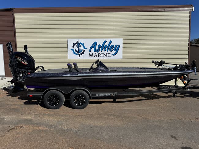 2025 Skeeter ZXR Series ZXR20 COLOR 5