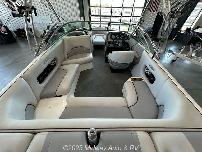 2008 Supreme V232 Boat