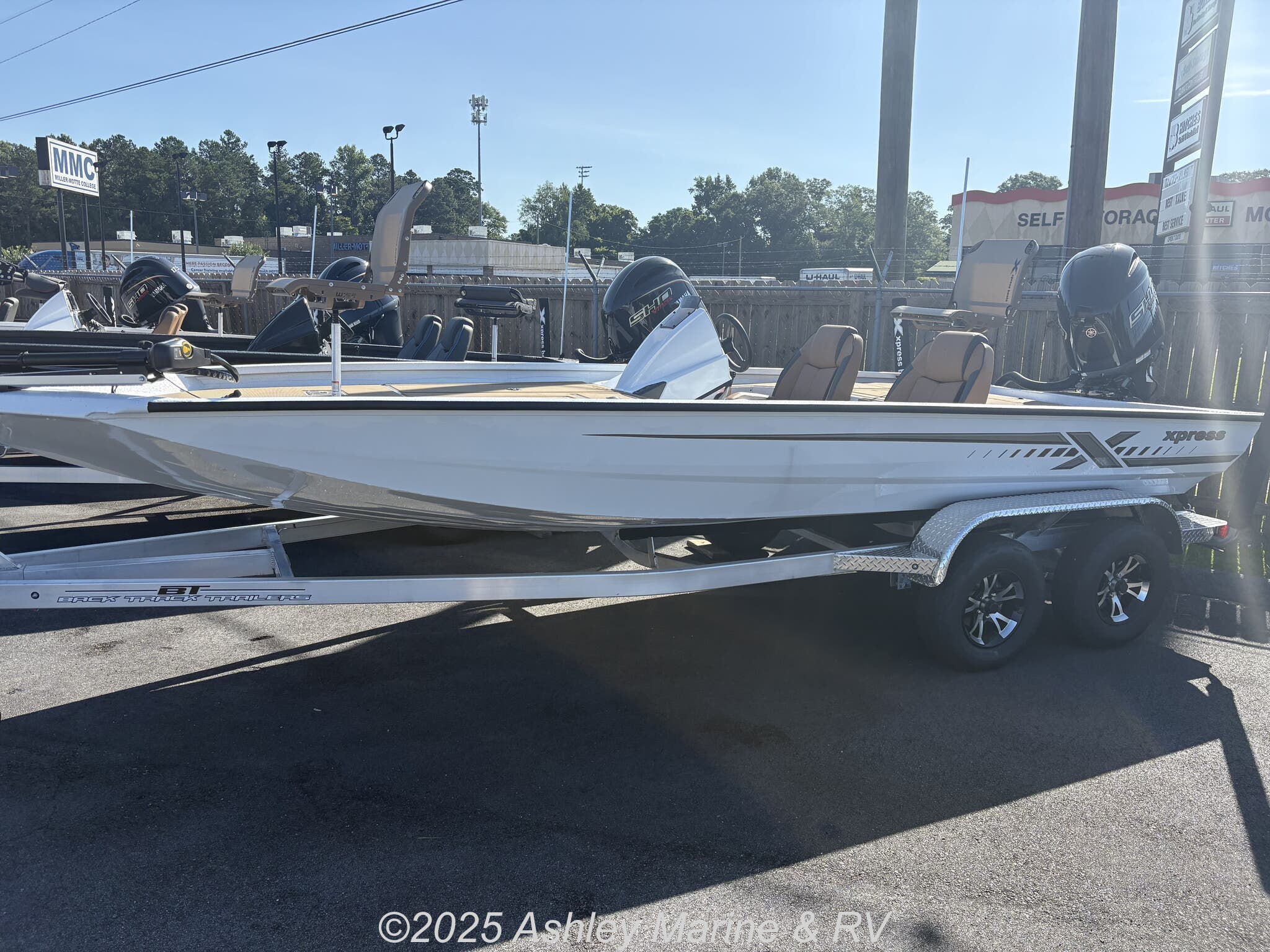 2026 Xpress Hyper-Lift Crappie Series H20 CRAPPIE