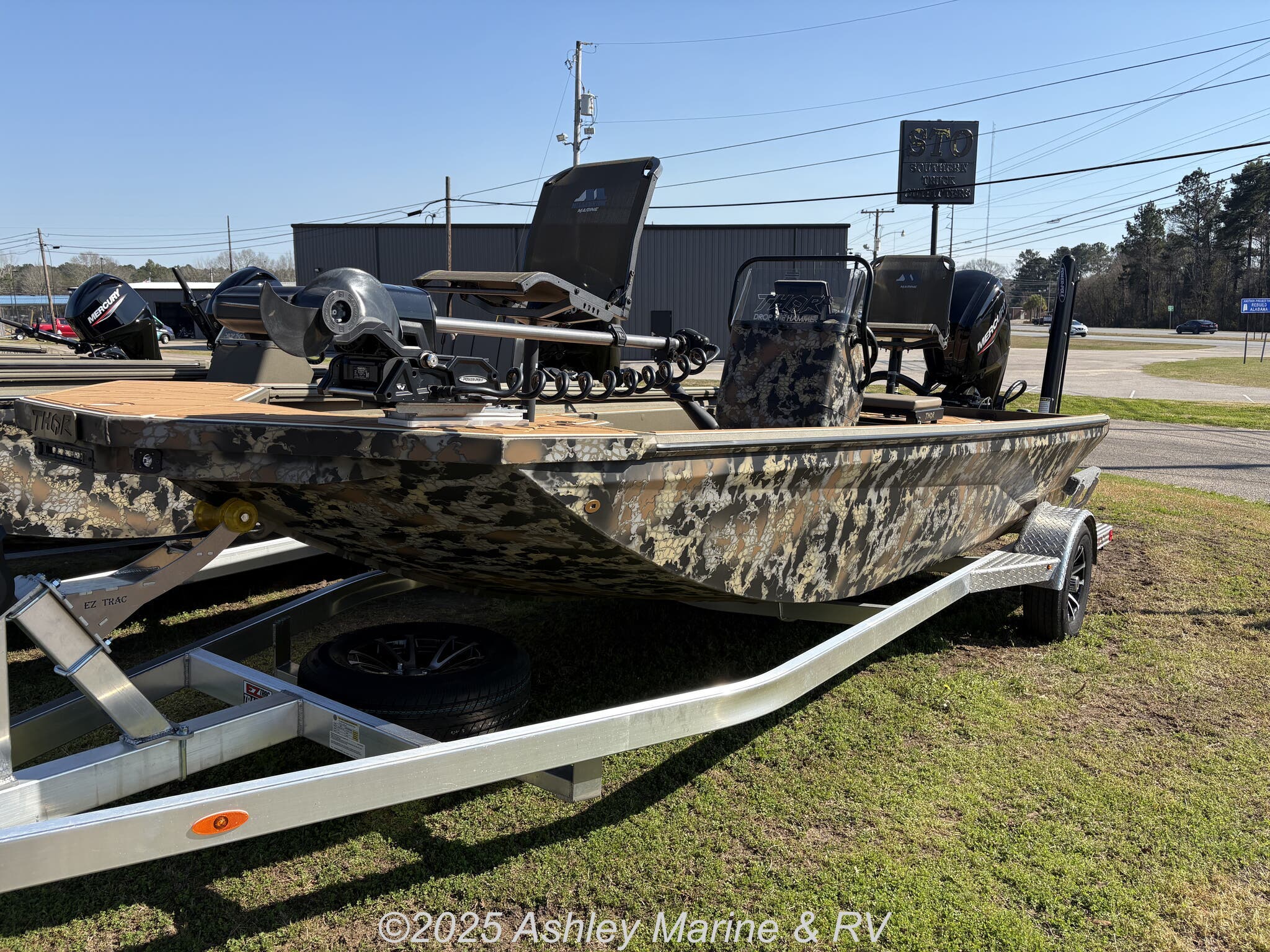 2024 Thor Lake Hammer 1900 CC