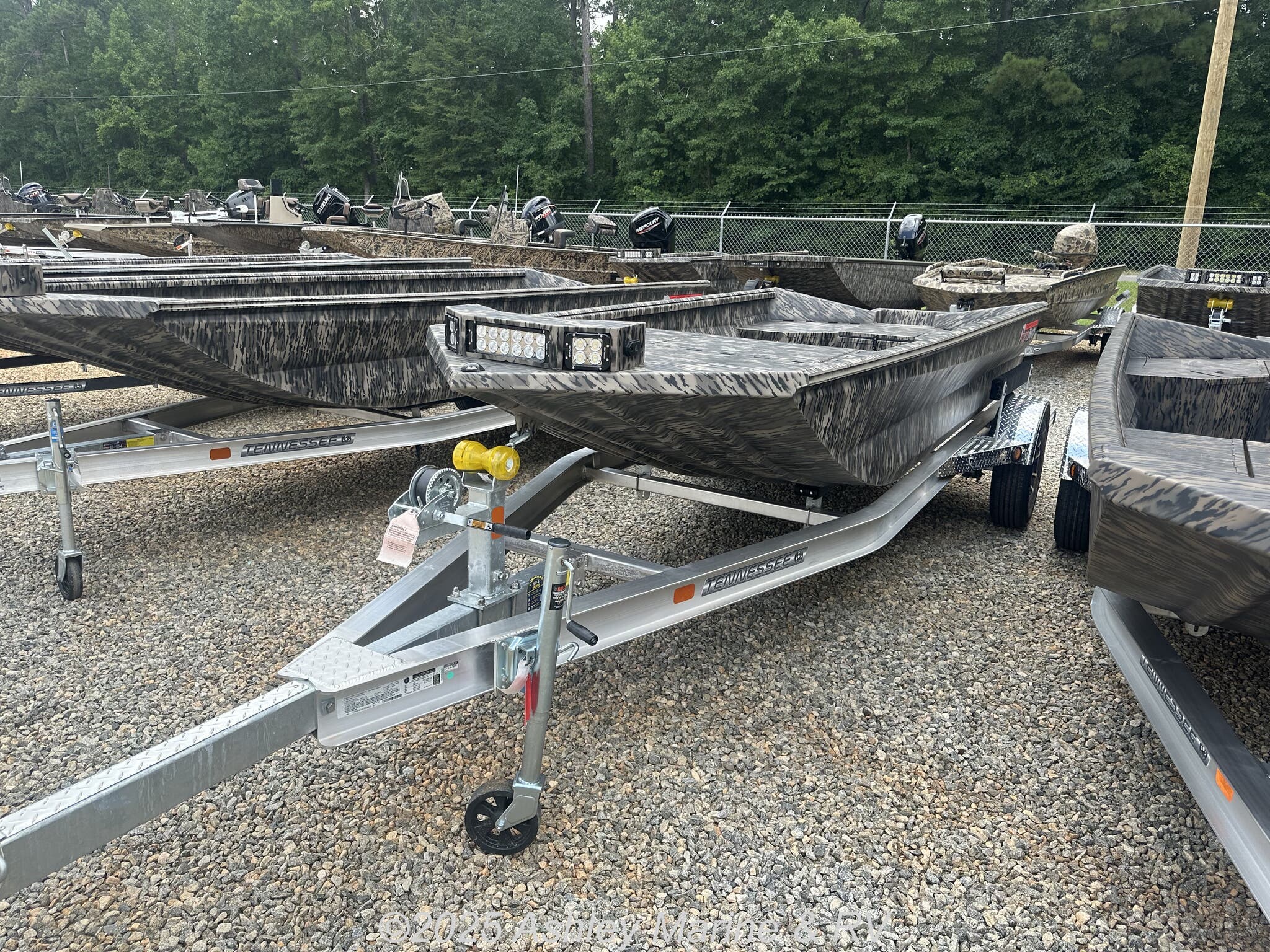 Duck Boat - 2026 Reaper Boats 656 656 STEP TRANSOM | Motor & Keel