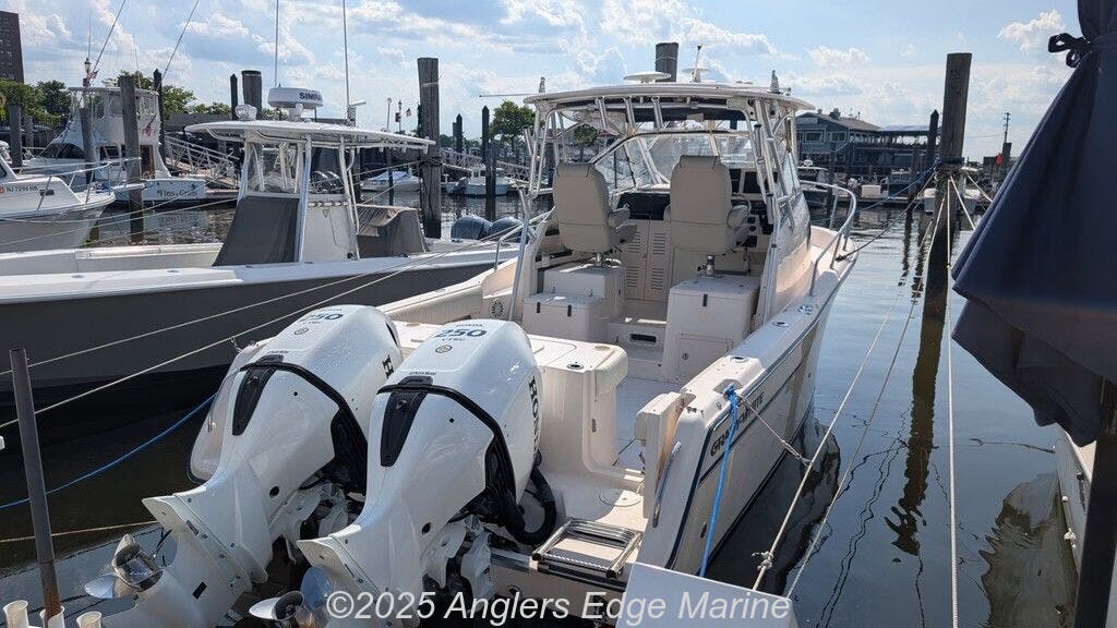 Email now about this Walkaround - 2006 Grady-White Marlin 300! Slide #3