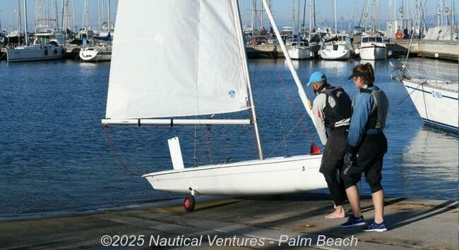 2023 Beneteau First 14