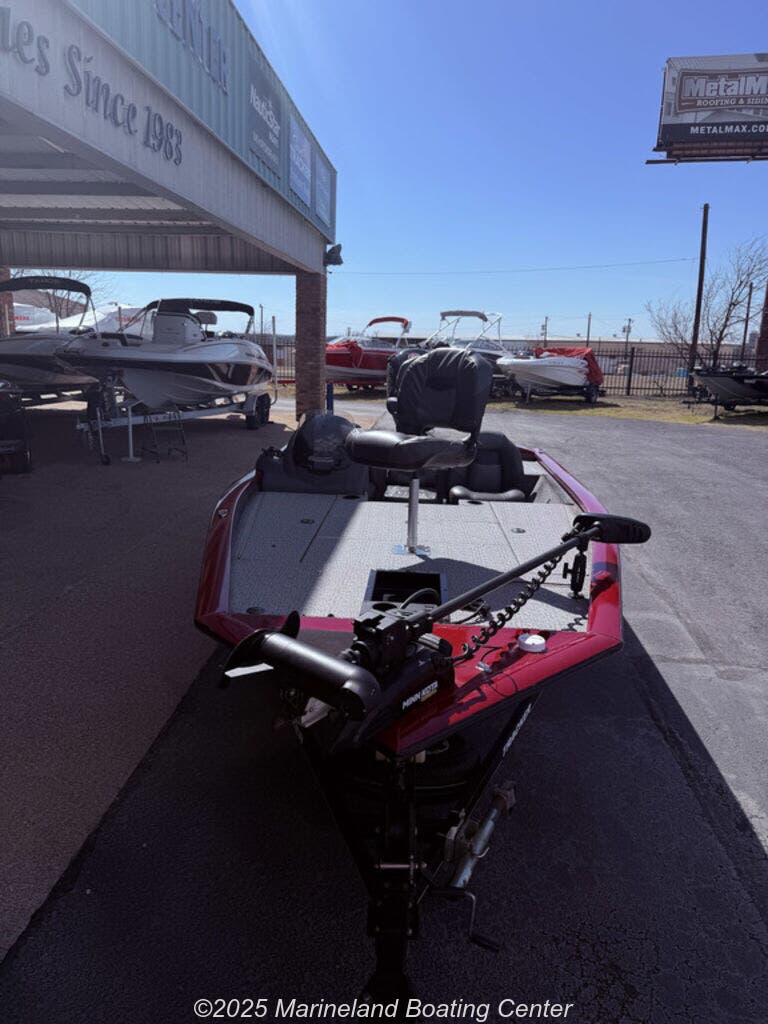 Email now about this All-Purpose Fishing - 2020 Tracker Boats Pro Team™ 195 TXW Tournament Ed.! Slide #4