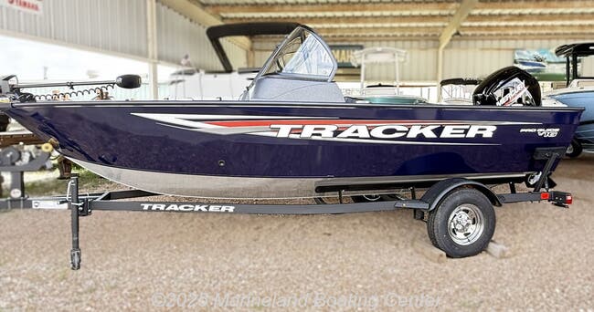 2025 Tracker Boats Pro Guide V-16 WT
