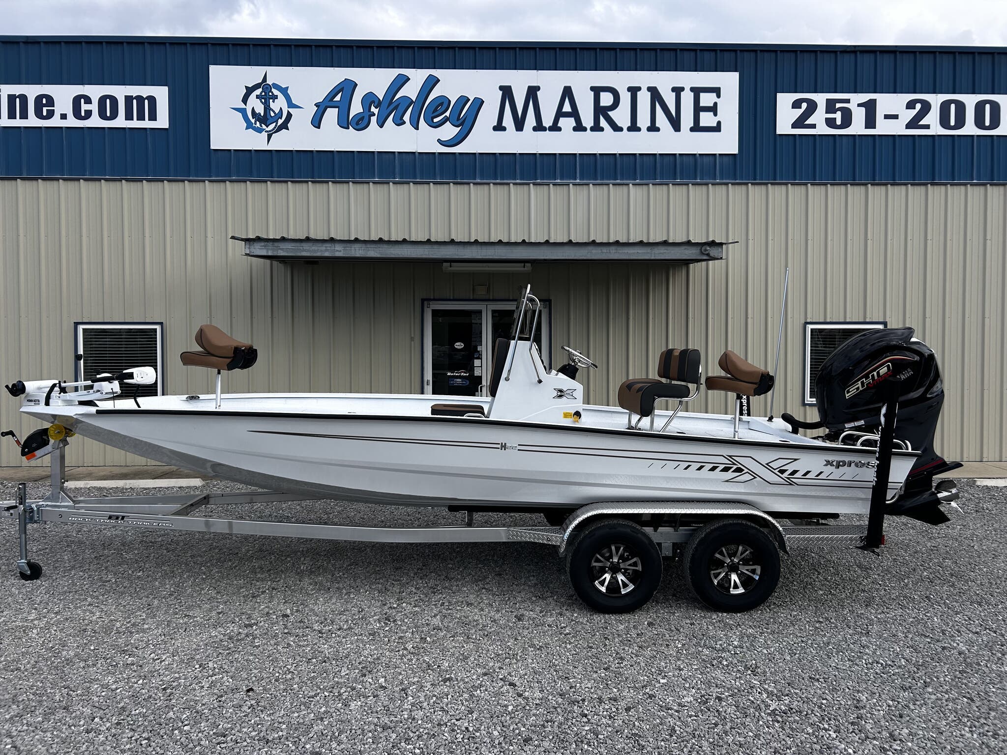 2026 Xpress Hyper-Lift Series H22B-200HP