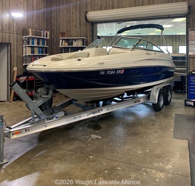 2007 Sea Ray Sundeck 200