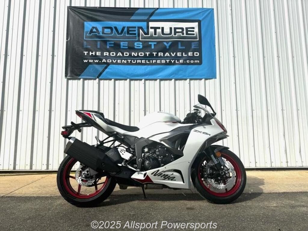 Sport Motorcycle For Sale - 2025 Kawasaki Ninja® ZX™-6R ABS | Rev