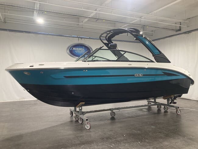 New 2025 Sea Ray SDS250 available in Alexander City, Alabama