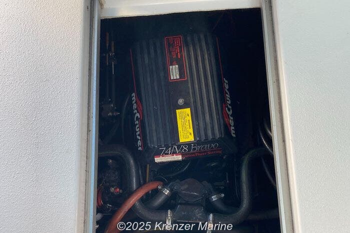 Email now about this Runabout - 1993 Chaparral Signature 280! Slide #2