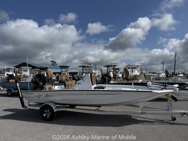 2026 Xpress Hyper-Lift Bay Series H20 BAY