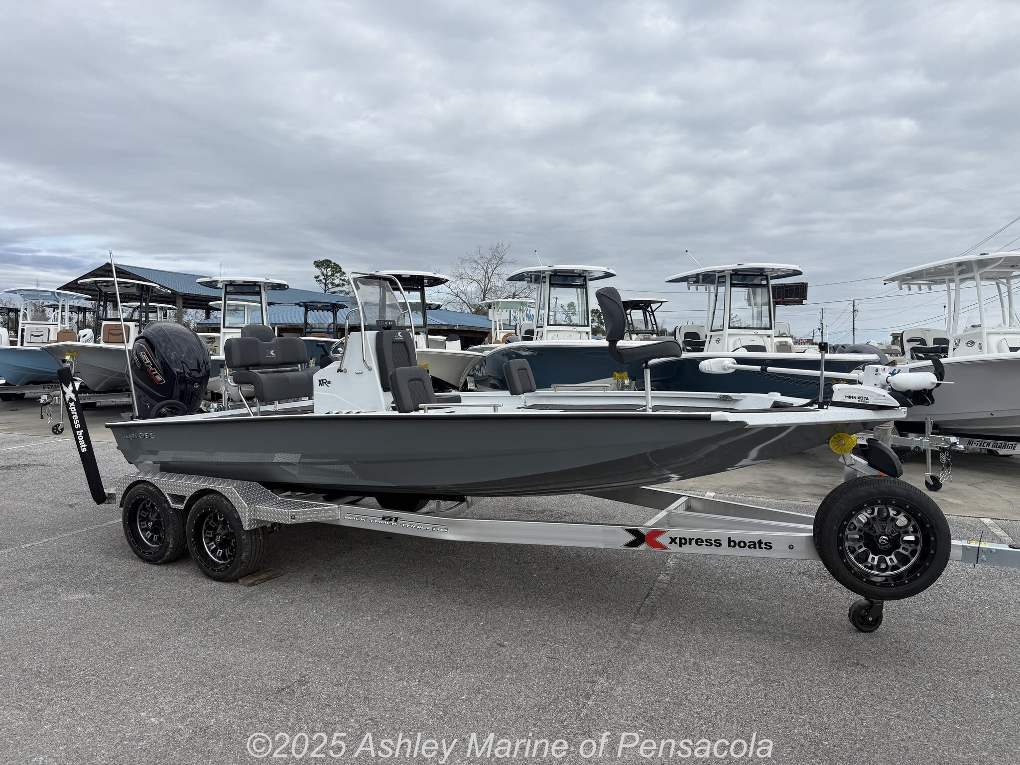 2026 Xpress Xclusive R Series XR 21 BAY WITH FORWARD SEATING